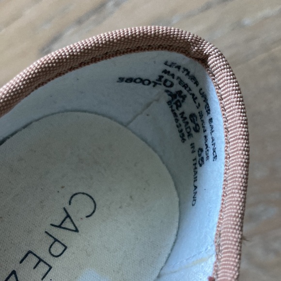 Kids tap shoes worn once - Picture 3 of 3